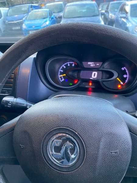 A 2015 VAUXHALL VIVARO 2900 L2H1 CDTI P/V A 2015 VAUXHALL VIVARO 2900 L2H1 CDTI P/V