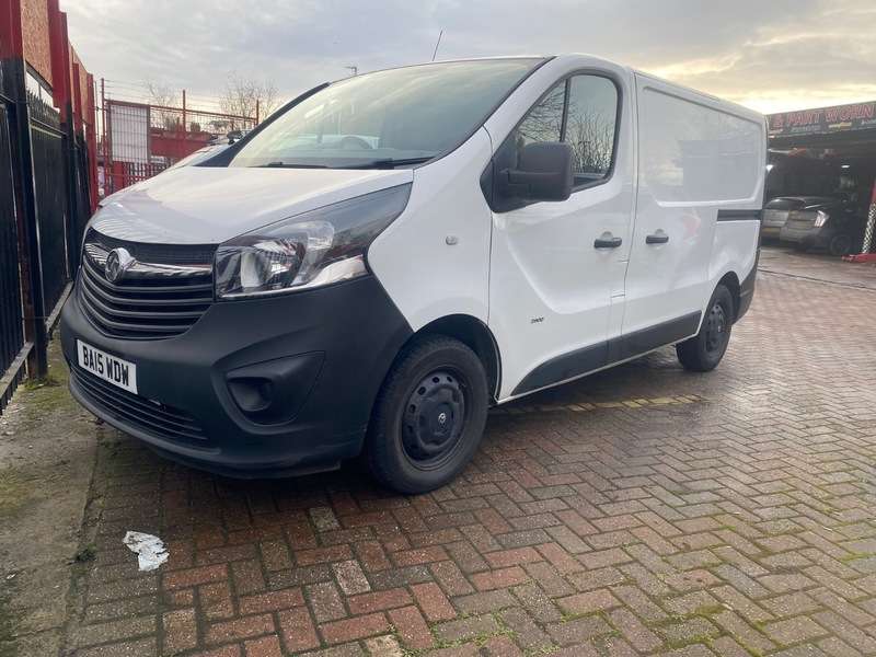 A 2015 VAUXHALL VIVARO 1.6 CDTi 2900 ecoFLEX L1 H1 Euro 5 (s/s) A 2015 VAUXHALL VIVARO 1.6 CDTi 2900 ecoFLEX L1 H1 Euro 5 (s/s)