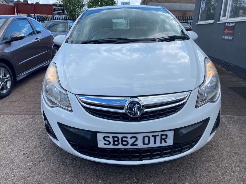 A 2013 VAUXHALL CORSA ACTIVE AC A 2013 VAUXHALL CORSA ACTIVE AC