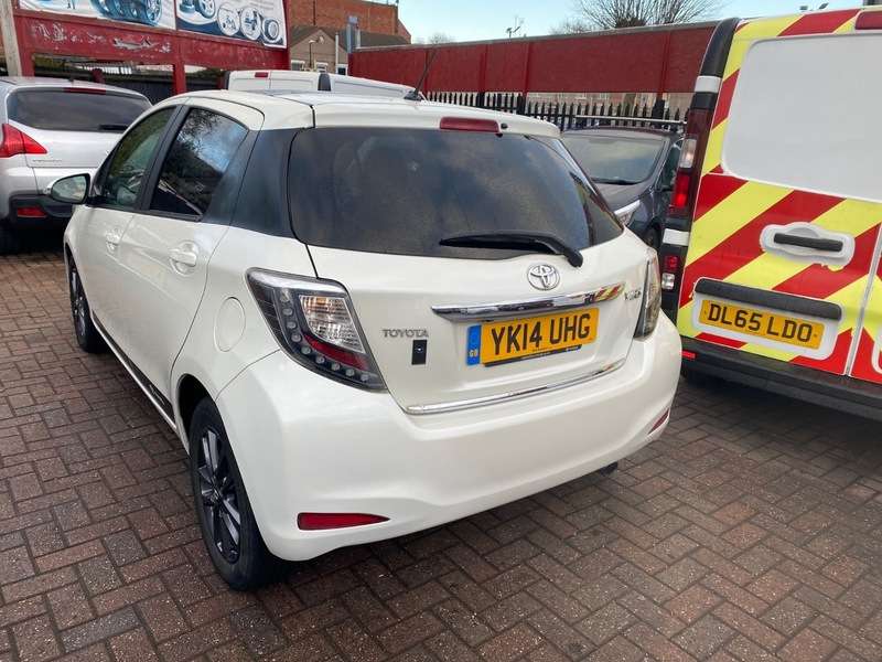 2014 TOYOTA YARIS 2014 TOYOTA YARIS