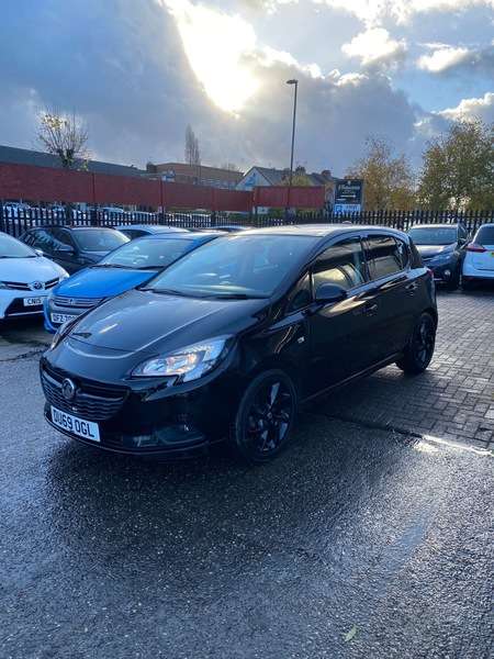 A 2019 VAUXHALL CORSA SRI VX-LINE NAV BLACK A 2019 VAUXHALL CORSA SRI VX-LINE NAV BLACK