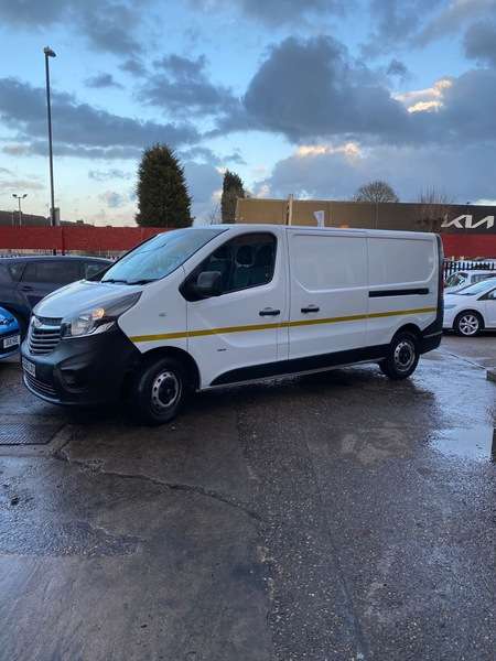 2015 VAUXHALL VIVARO 2015 VAUXHALL VIVARO