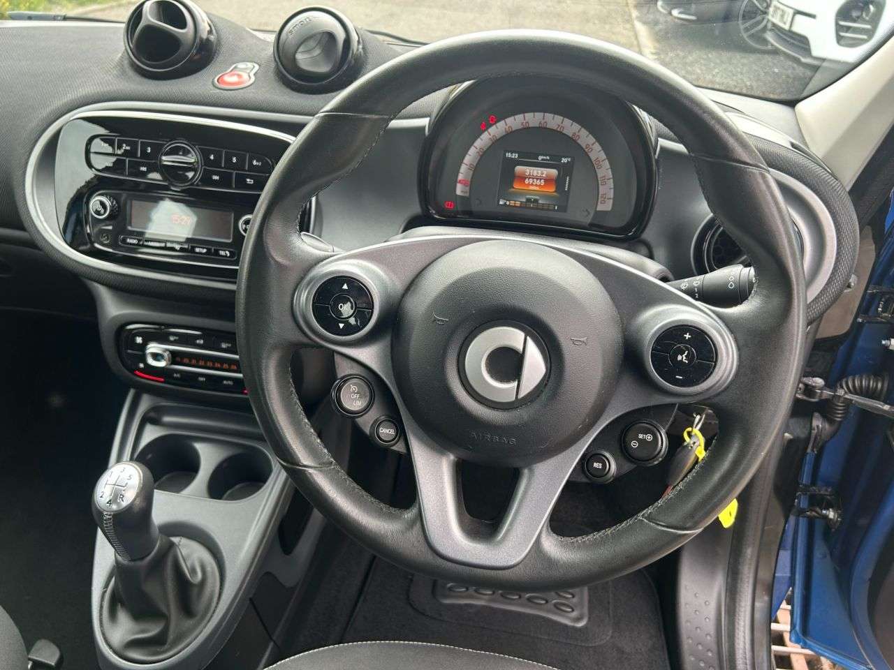 2016 SMART FORFOUR 2016 SMART FORFOUR