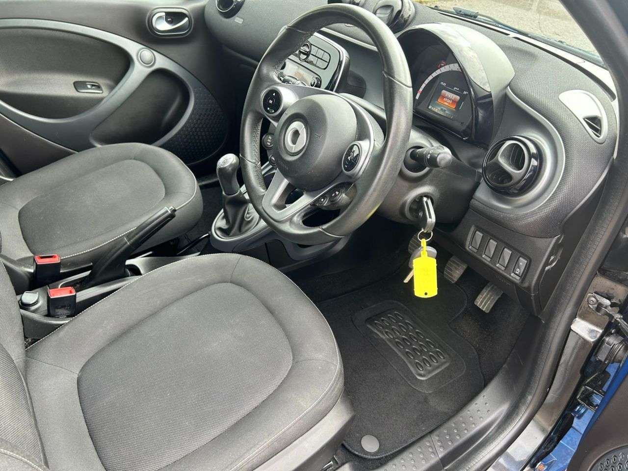 2016 SMART FORFOUR 2016 SMART FORFOUR