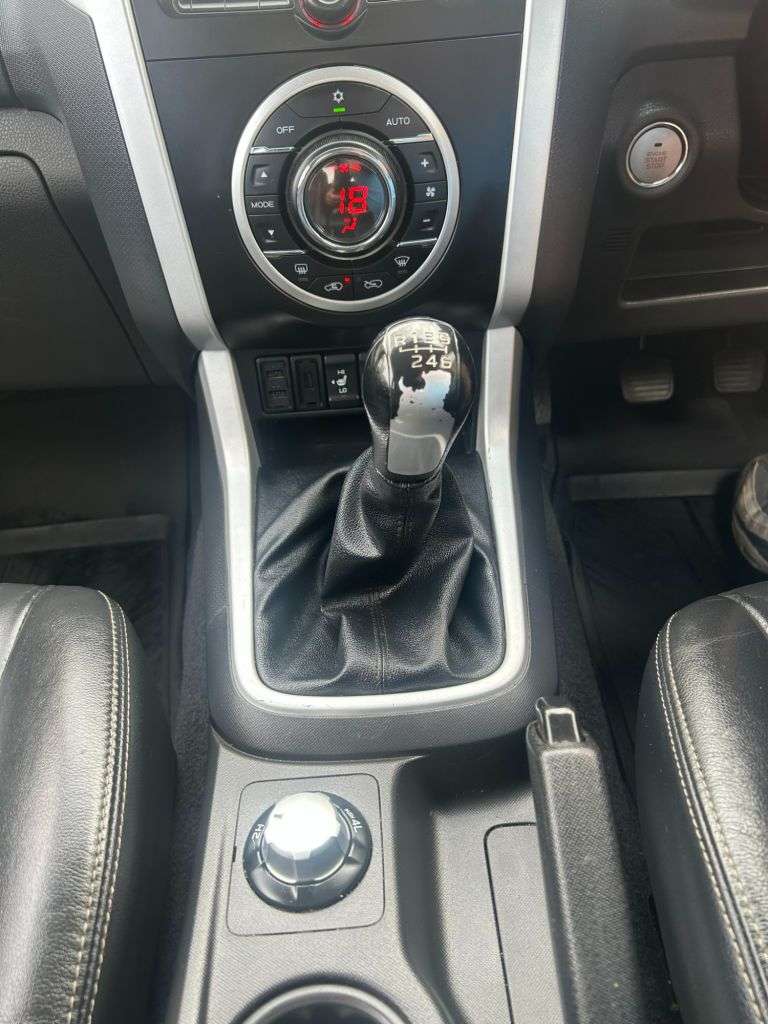 2018 ISUZU D-MAX 2018 ISUZU D-MAX