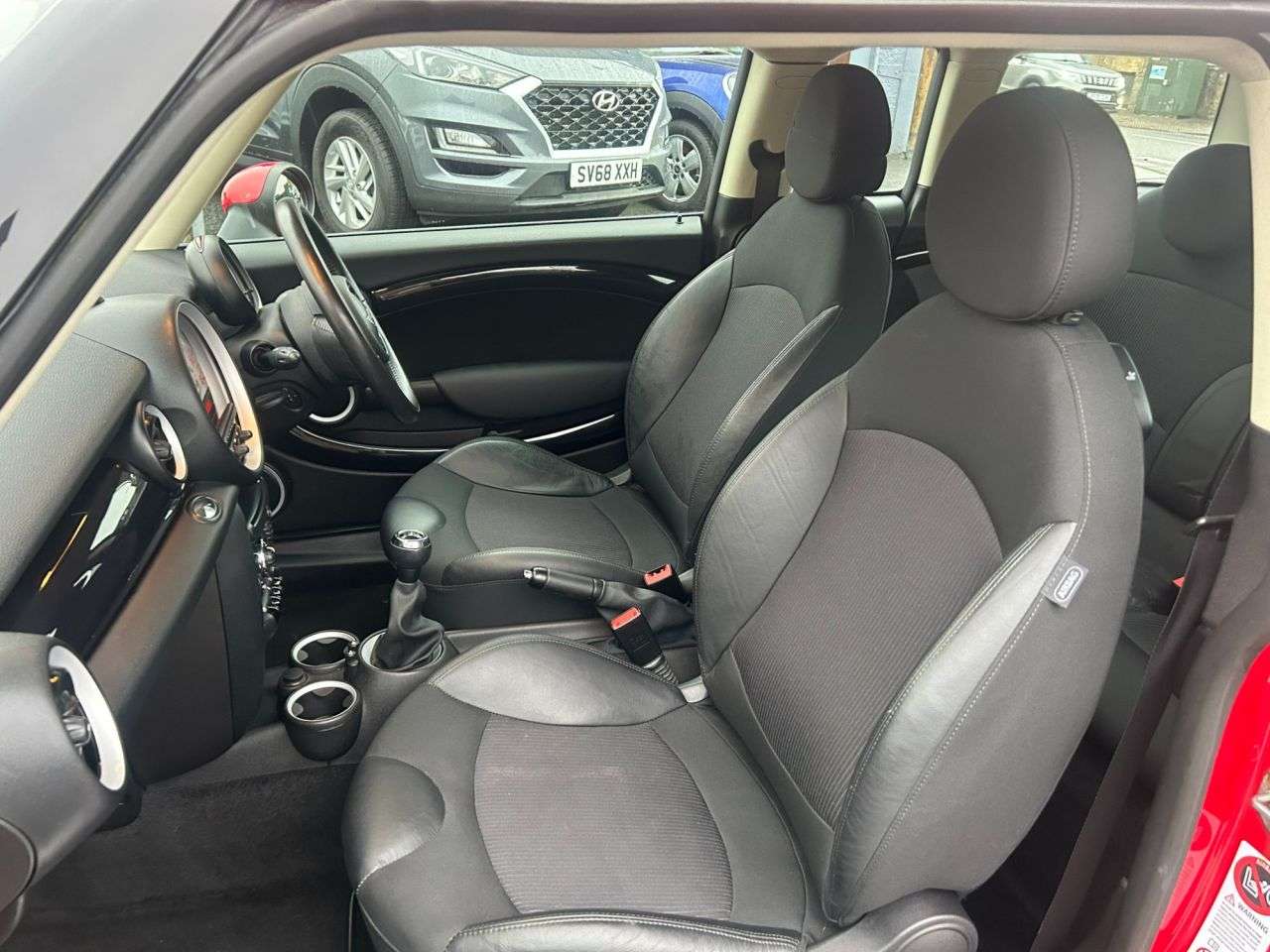 2010 MINI CLUBMAN 2010 MINI CLUBMAN