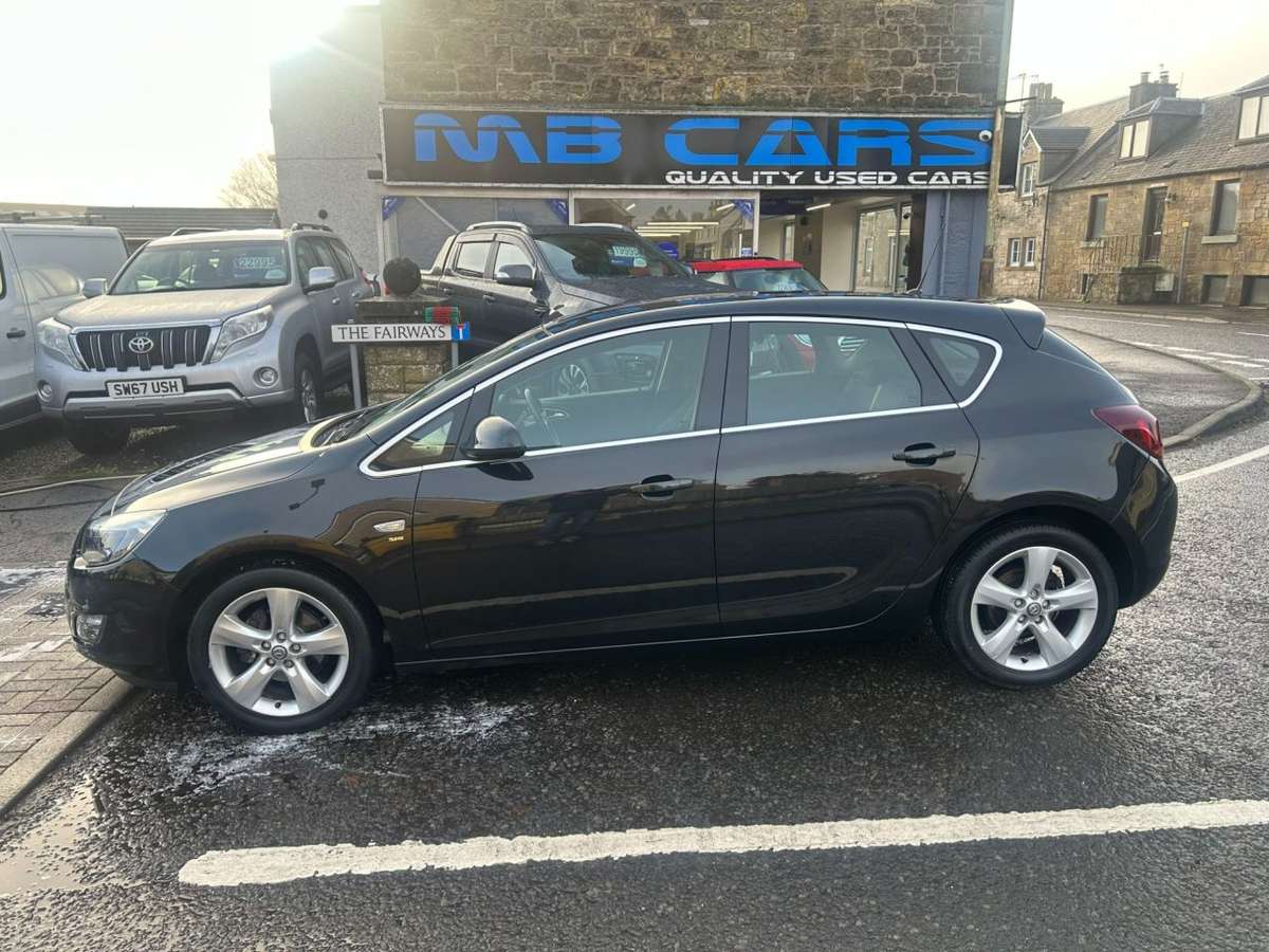 Check out this Vauxhall Astra 2012 Petrol Manual