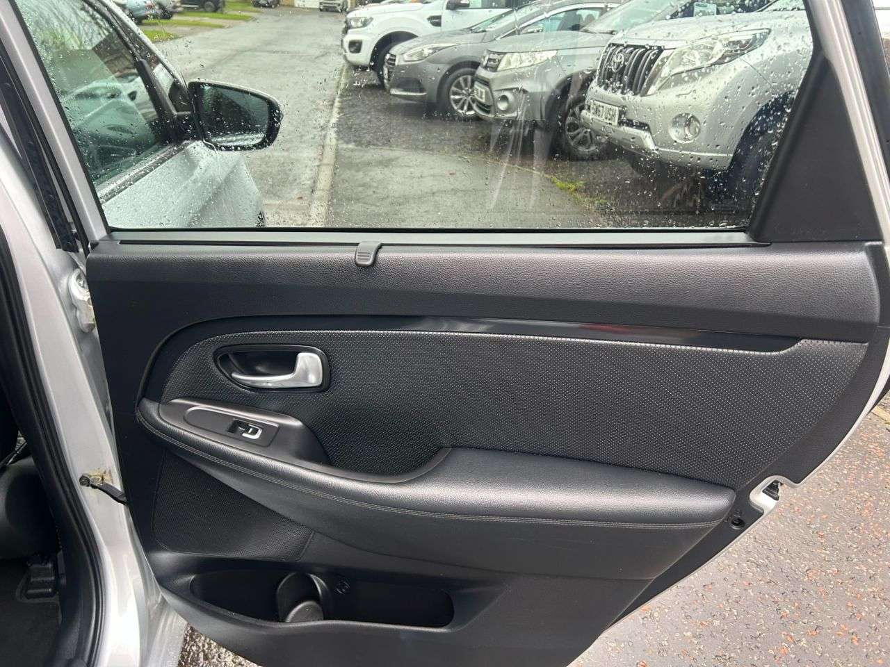 2016 KIA CARENS 2016 KIA CARENS