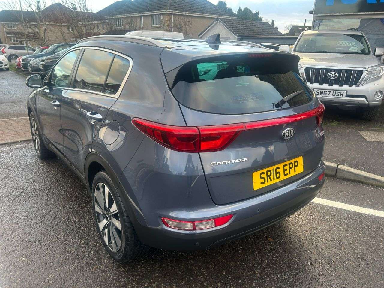 A 2016 KIA SPORTAGE 1.7 CRDi 3 SUV 5dr Diesel Manual Euro 6 (s/s) (114 bhp) A 2016 KIA SPORTAGE 1.7 CRDi 3 SUV 5dr Diesel Manual Euro 6 (s/s) (114 bhp)