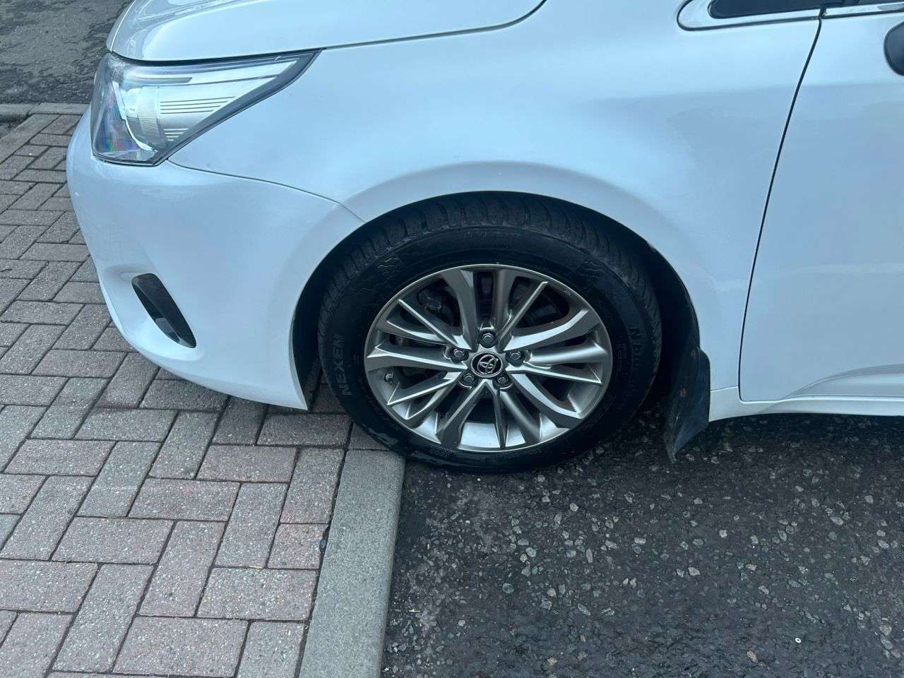 2016 TOYOTA AVENSIS 2016 TOYOTA AVENSIS