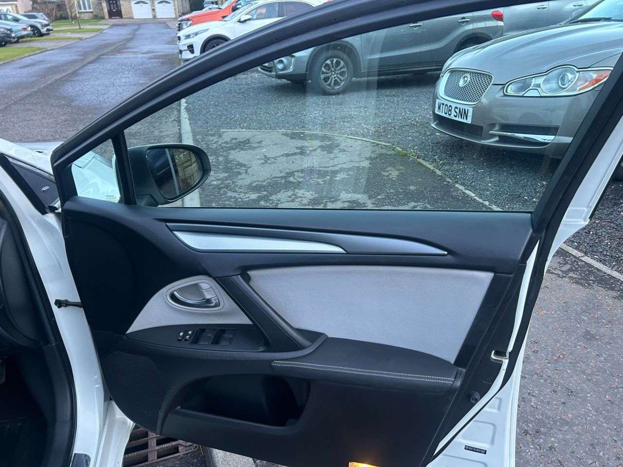 2016 TOYOTA AVENSIS 2016 TOYOTA AVENSIS