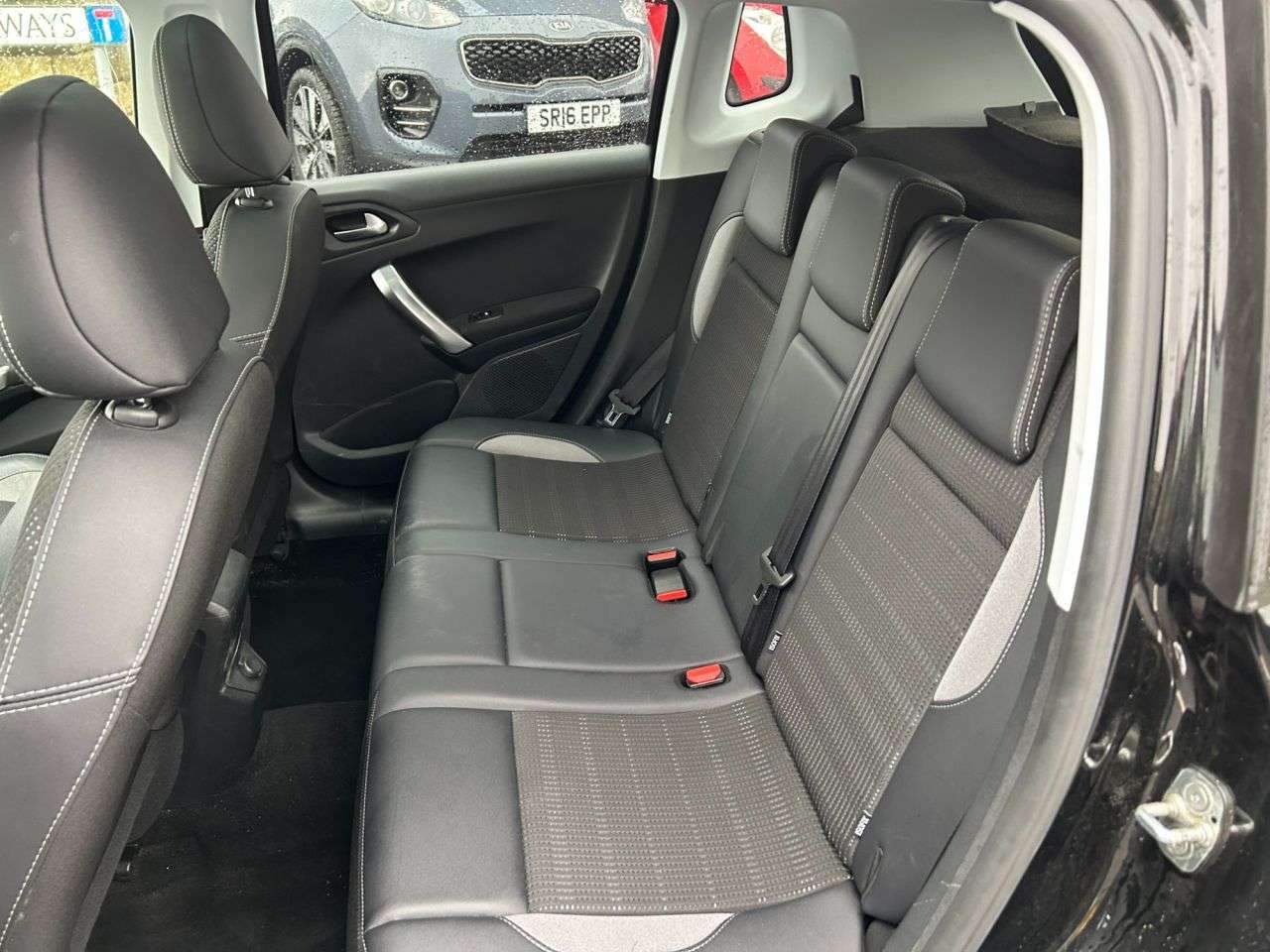 2019 PEUGEOT 2008 2019 PEUGEOT 2008