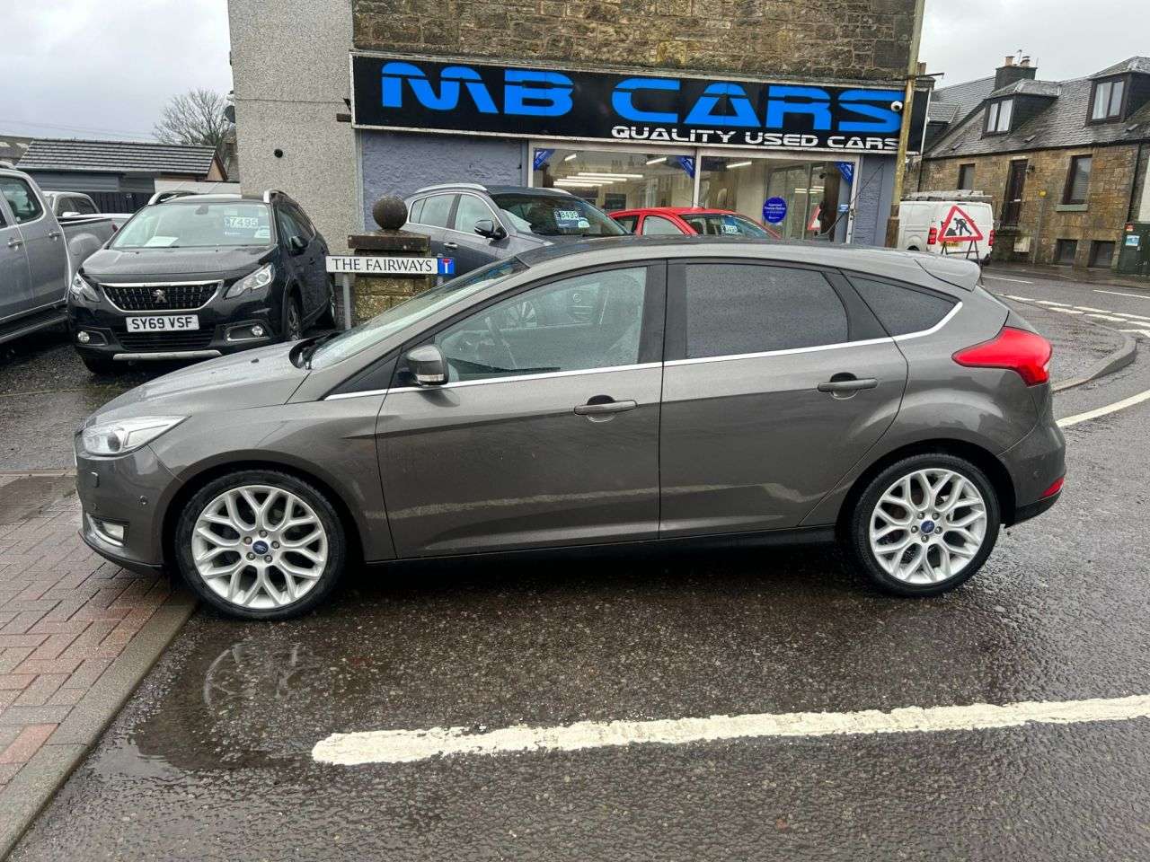 A 2016 FORD FOCUS 1.0T EcoBoost Titanium X Hatchback 5dr Petrol Manual Euro 6 (s/s) (125 ps) A 2016 FORD FOCUS 1.0T EcoBoost Titanium X Hatchback 5dr Petrol Manual Euro 6 (s/s) (125 ps)