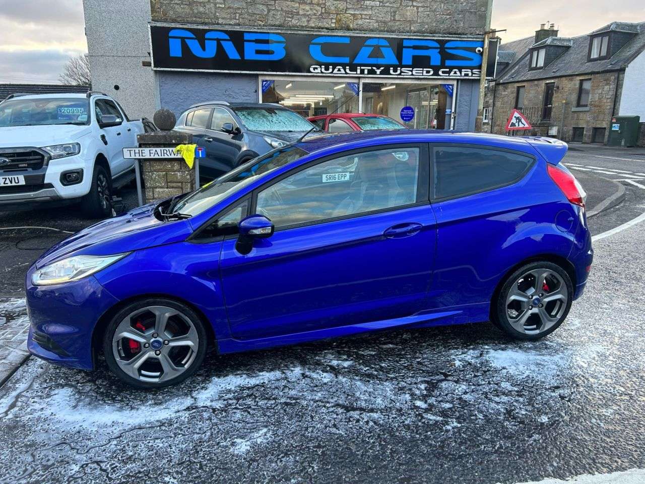 A 2015 FORD FIESTA 1.6T EcoBoost ST-3 Hatchback 3dr Petrol Manual Euro 5 (s/s) (182 ps) A 2015 FORD FIESTA 1.6T EcoBoost ST-3 Hatchback 3dr Petrol Manual Euro 5 (s/s) (182 ps)