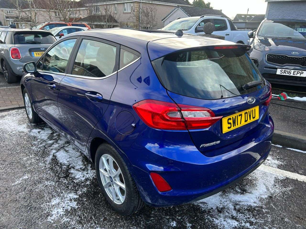 A 2017 FORD FIESTA 1.1 Ti-VCT Zetec Hatchback 5dr Petrol Manual Euro 6 (s/s) (85 ps) A 2017 FORD FIESTA 1.1 Ti-VCT Zetec Hatchback 5dr Petrol Manual Euro 6 (s/s) (85 ps)