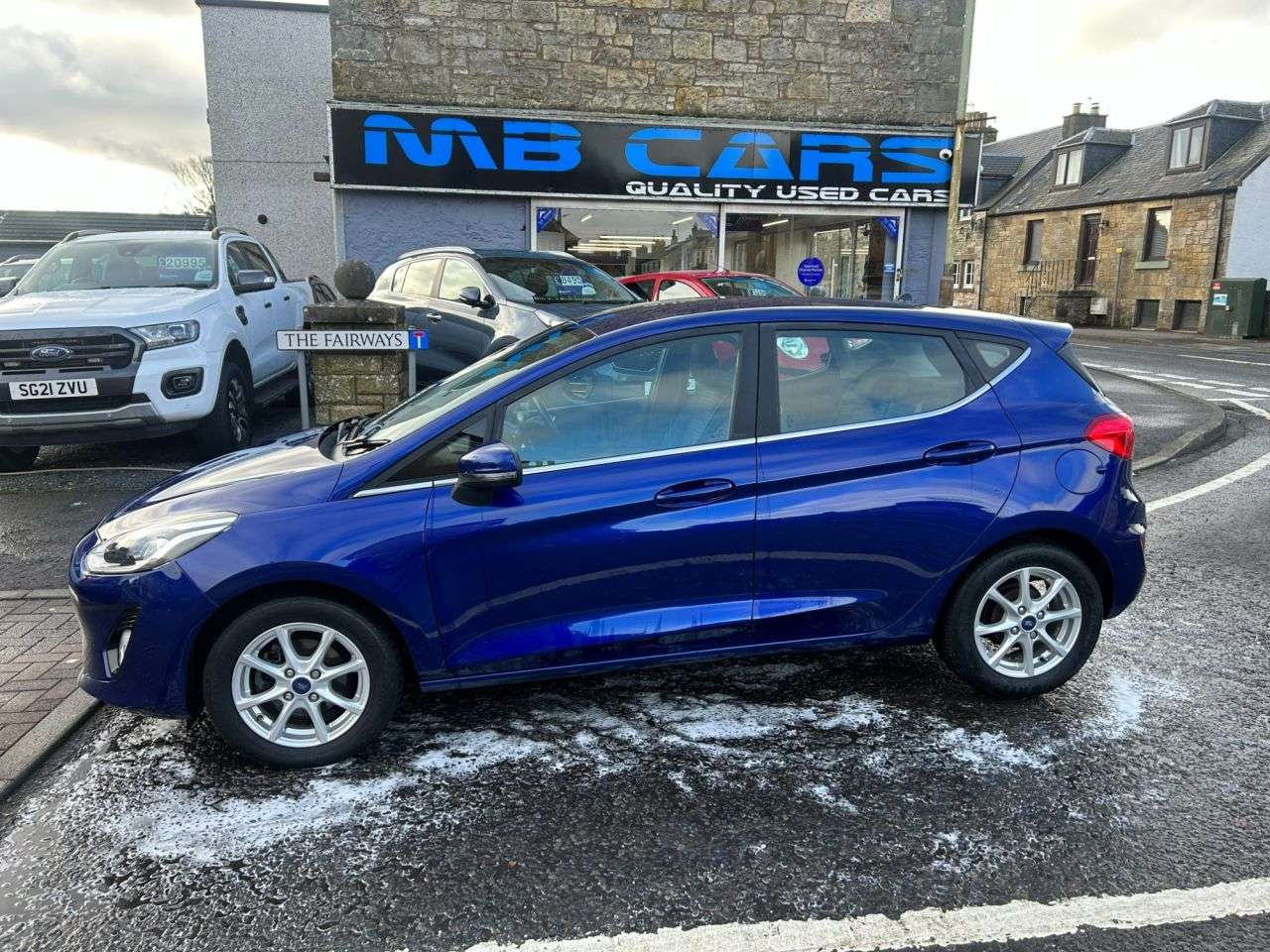 A 2017 FORD FIESTA 1.1 Ti-VCT Zetec Hatchback 5dr Petrol Manual Euro 6 (s/s) (85 ps) A 2017 FORD FIESTA 1.1 Ti-VCT Zetec Hatchback 5dr Petrol Manual Euro 6 (s/s) (85 ps)
