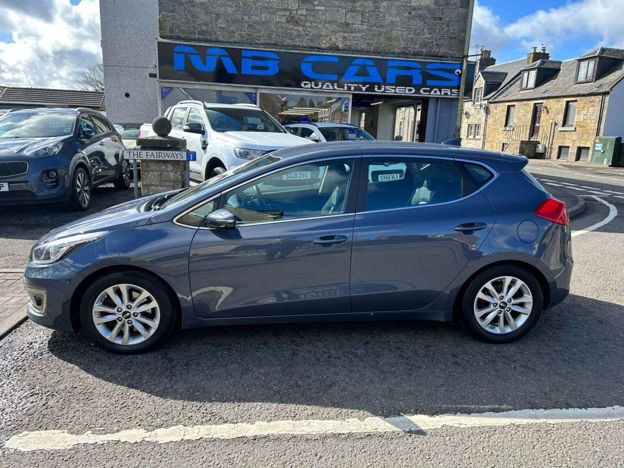 A 2017 KIA CEED 1.6 CRDi 2 Hatchback 5dr Diesel Manual Euro 6 (s/s) (134 bhp) A 2017 KIA CEED 1.6 CRDi 2 Hatchback 5dr Diesel Manual Euro 6 (s/s) (134 bhp)