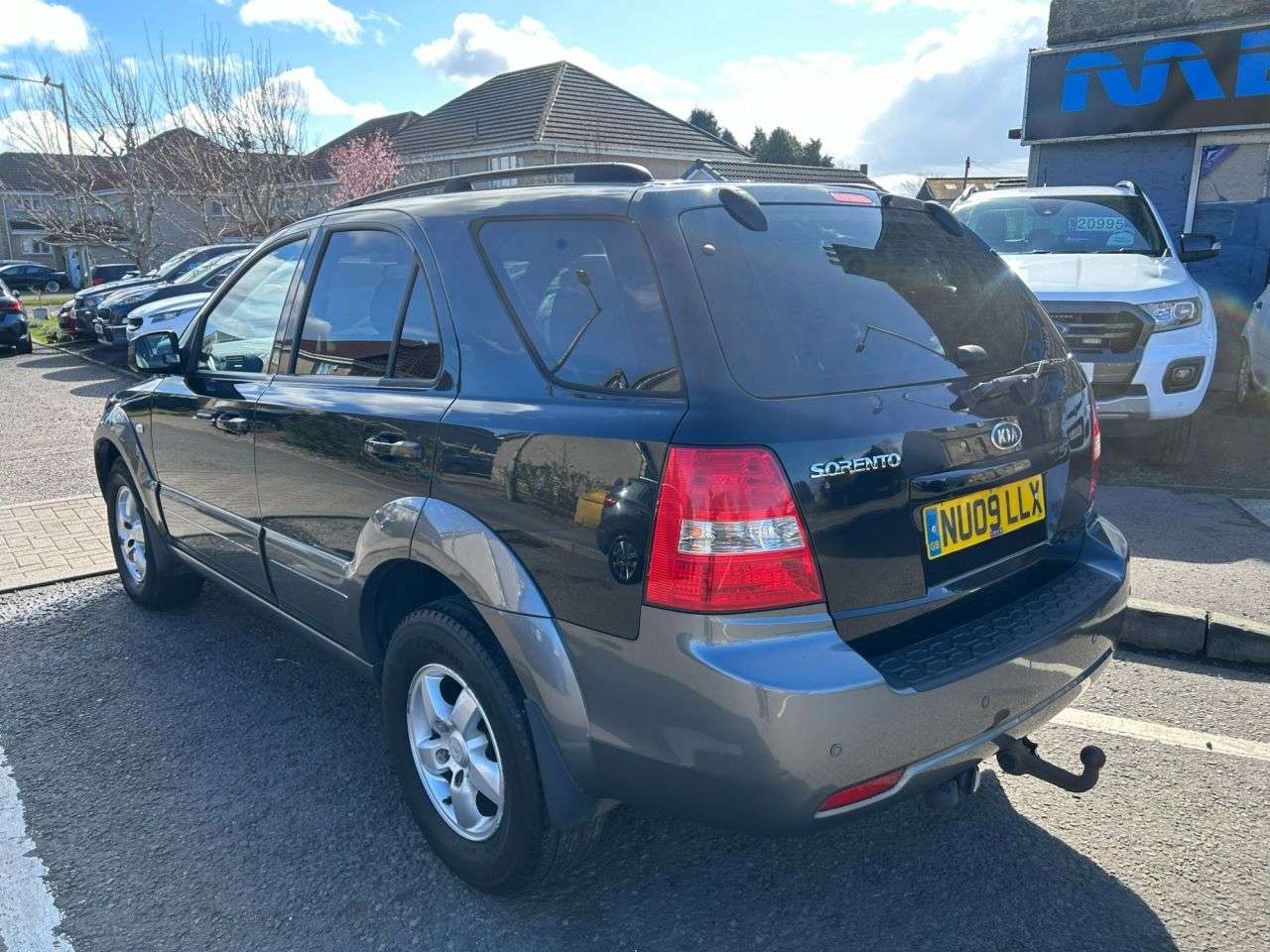A 2009 KIA SORENTO 2.5 CRDi XE SUV 5dr Diesel Manual (209 g/km, 168 bhp) A 2009 KIA SORENTO 2.5 CRDi XE SUV 5dr Diesel Manual (209 g/km, 168 bhp)