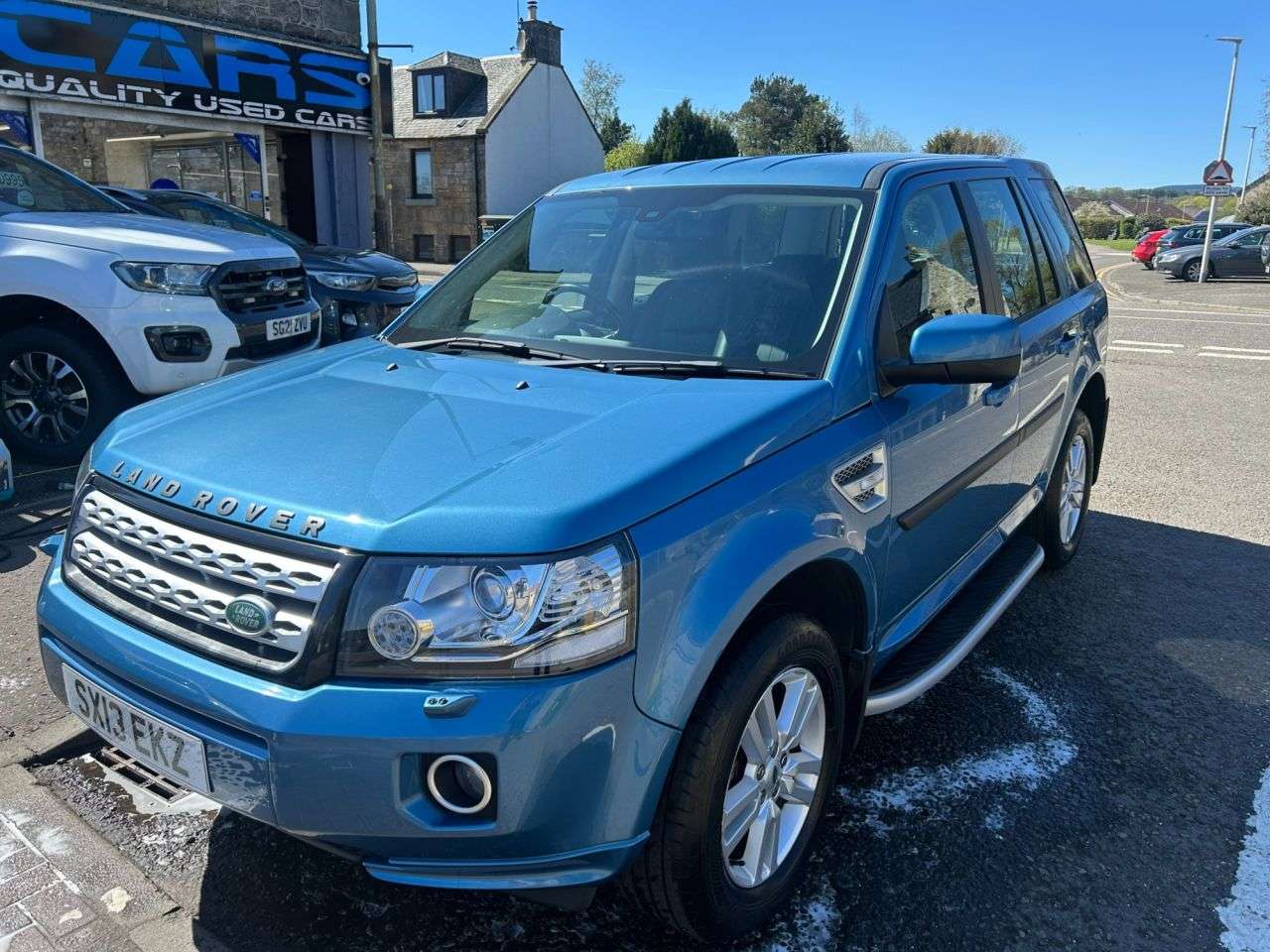A 2013 LAND ROVER FREELANDER 2 2.2 TD4 XS SUV 5dr Diesel CommandShift 4WD Euro 5 (150 ps) A 2013 LAND ROVER FREELANDER 2 2.2 TD4 XS SUV 5dr Diesel CommandShift 4WD Euro 5 (150 ps)