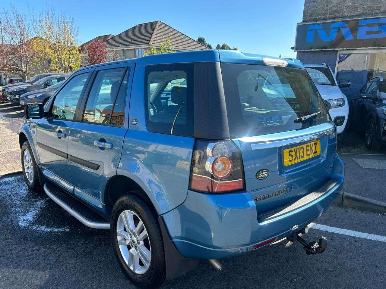 A 2013 LAND ROVER FREELANDER 2 2.2 TD4 XS SUV 5dr Diesel CommandShift 4WD Euro 5 (150 ps) A 2013 LAND ROVER FREELANDER 2 2.2 TD4 XS SUV 5dr Diesel CommandShift 4WD Euro 5 (150 ps)