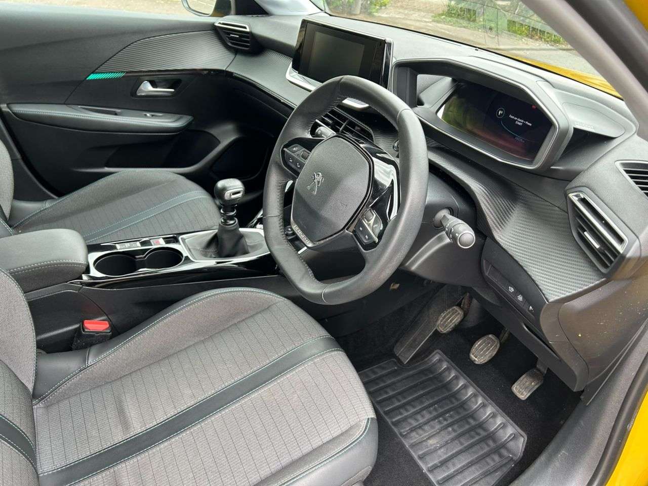 2021 PEUGEOT 208 2021 PEUGEOT 208