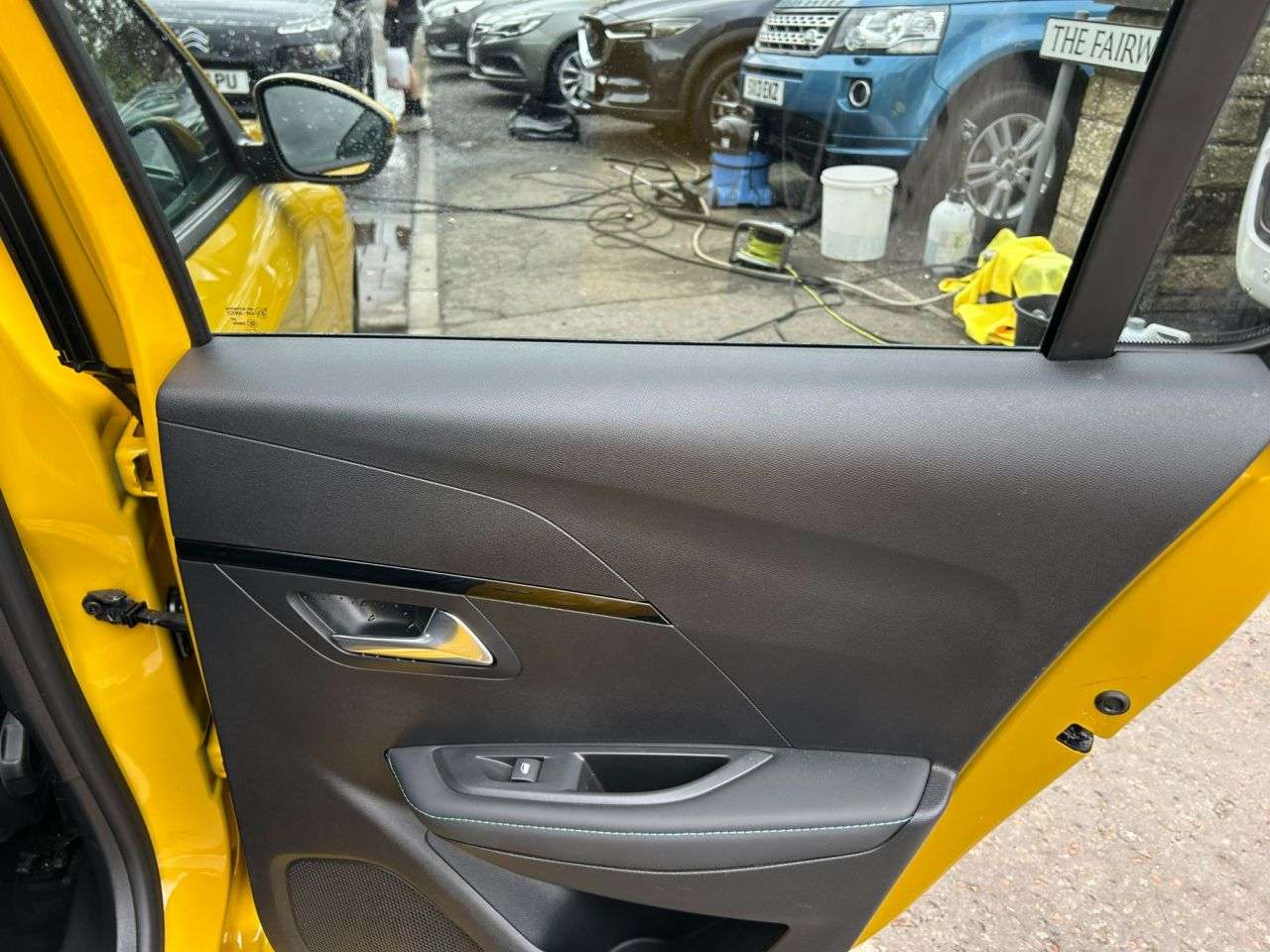 2021 PEUGEOT 208 2021 PEUGEOT 208