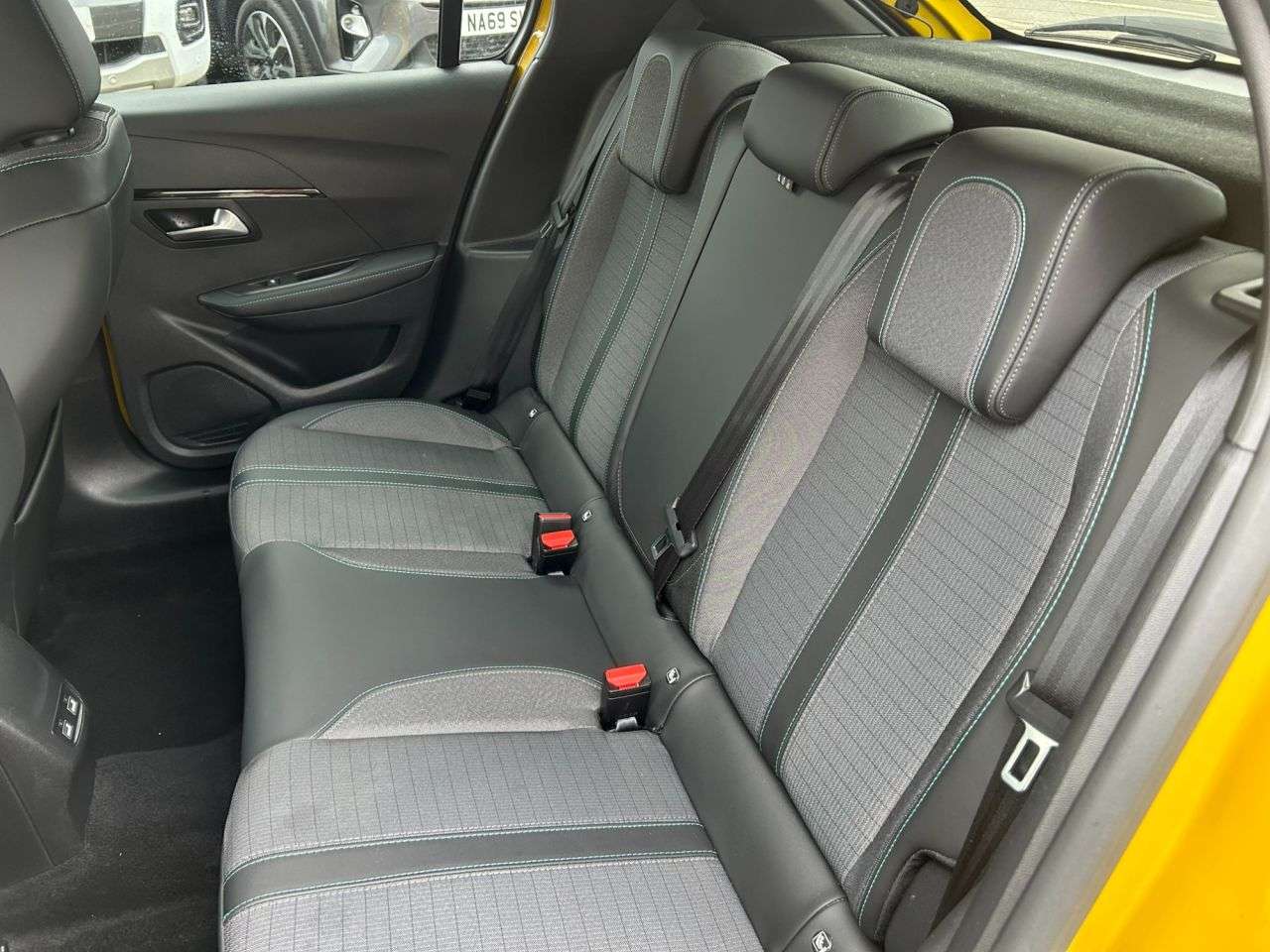 2021 PEUGEOT 208 2021 PEUGEOT 208