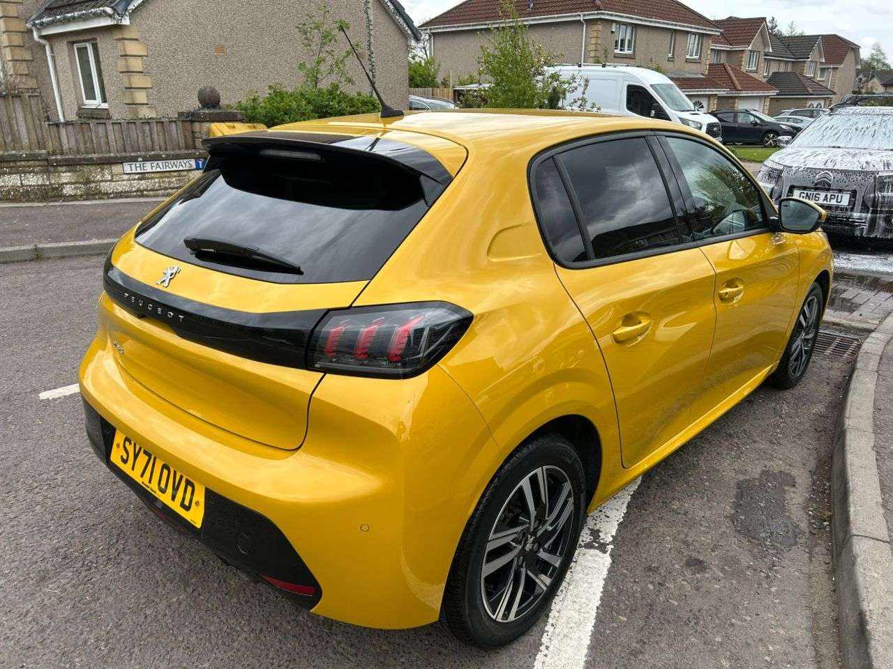 2021 PEUGEOT 208 2021 PEUGEOT 208