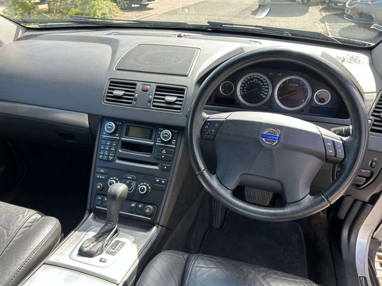 2011 VOLVO XC90 ESTATE 2011 VOLVO XC90 ESTATE