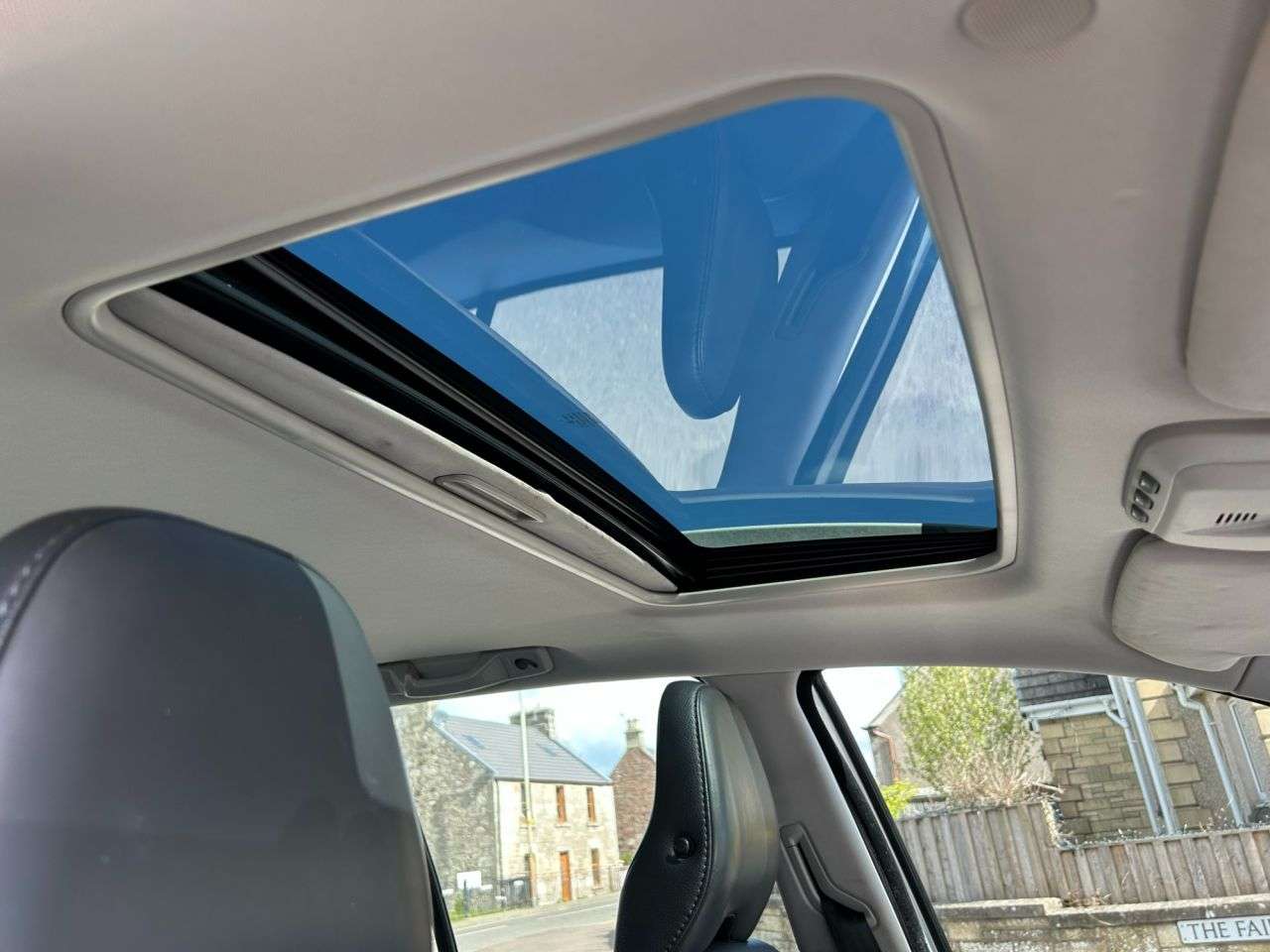 2011 VOLVO XC90 ESTATE 2011 VOLVO XC90 ESTATE