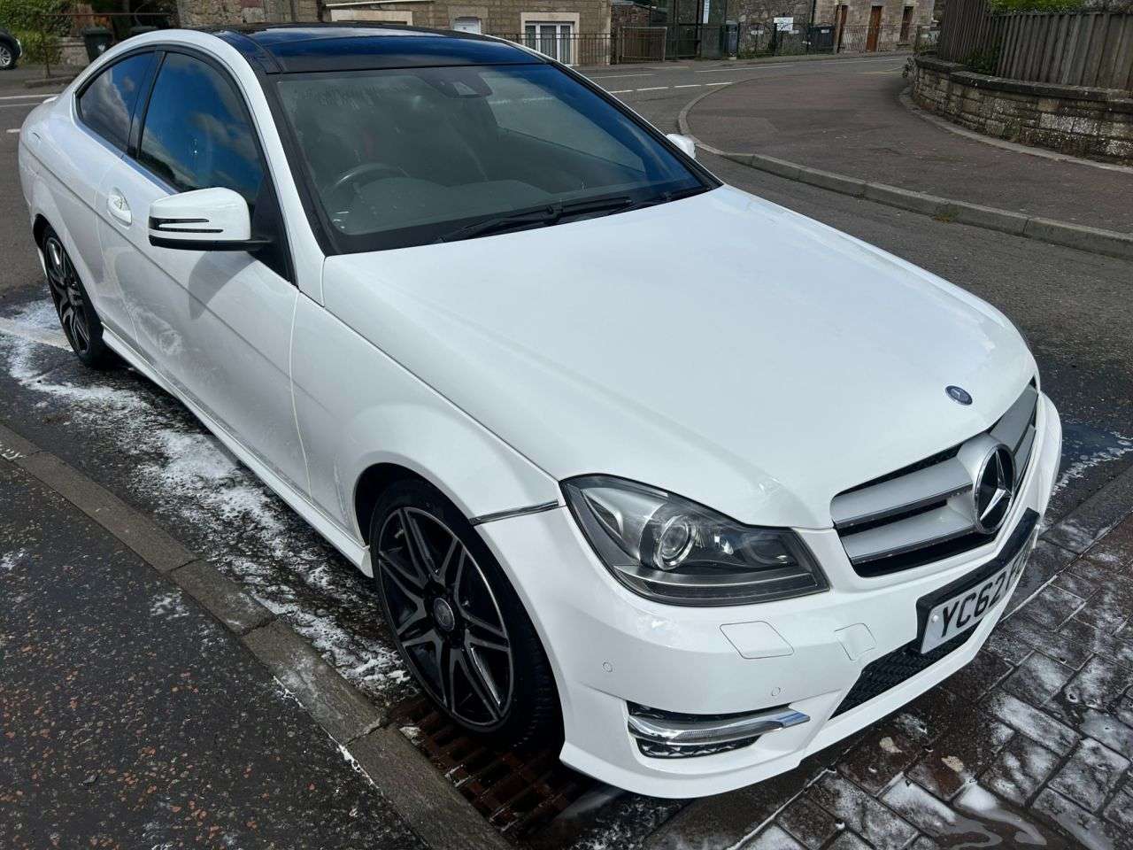 A 2012 MERCEDES-BENZ C-CLASS 2.1 C250 CDI BlueEfficiency AMG Sport Plus Coupe 2dr Diesel G-Tronic+ Euro A 2012 MERCEDES-BENZ C-CLASS 2.1 C250 CDI BlueEfficiency AMG Sport Plus Coupe 2dr Diesel G-Tronic+ Euro