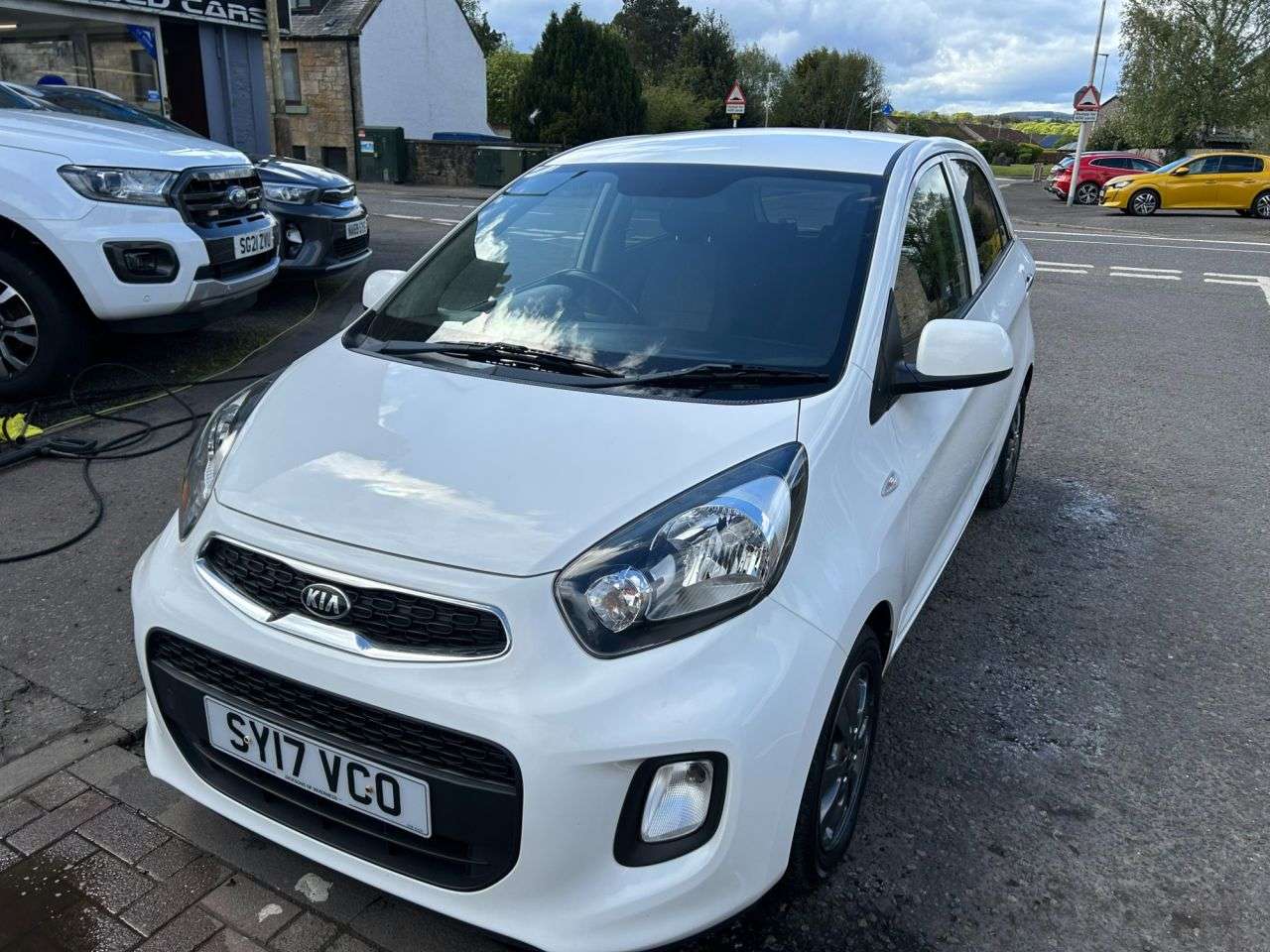A 2017 KIA PICANTO 1.0 EcoDynamics SE Hatchback 5dr Petrol Manual Euro 6 (s/s) (65 bhp) A 2017 KIA PICANTO 1.0 EcoDynamics SE Hatchback 5dr Petrol Manual Euro 6 (s/s) (65 bhp)