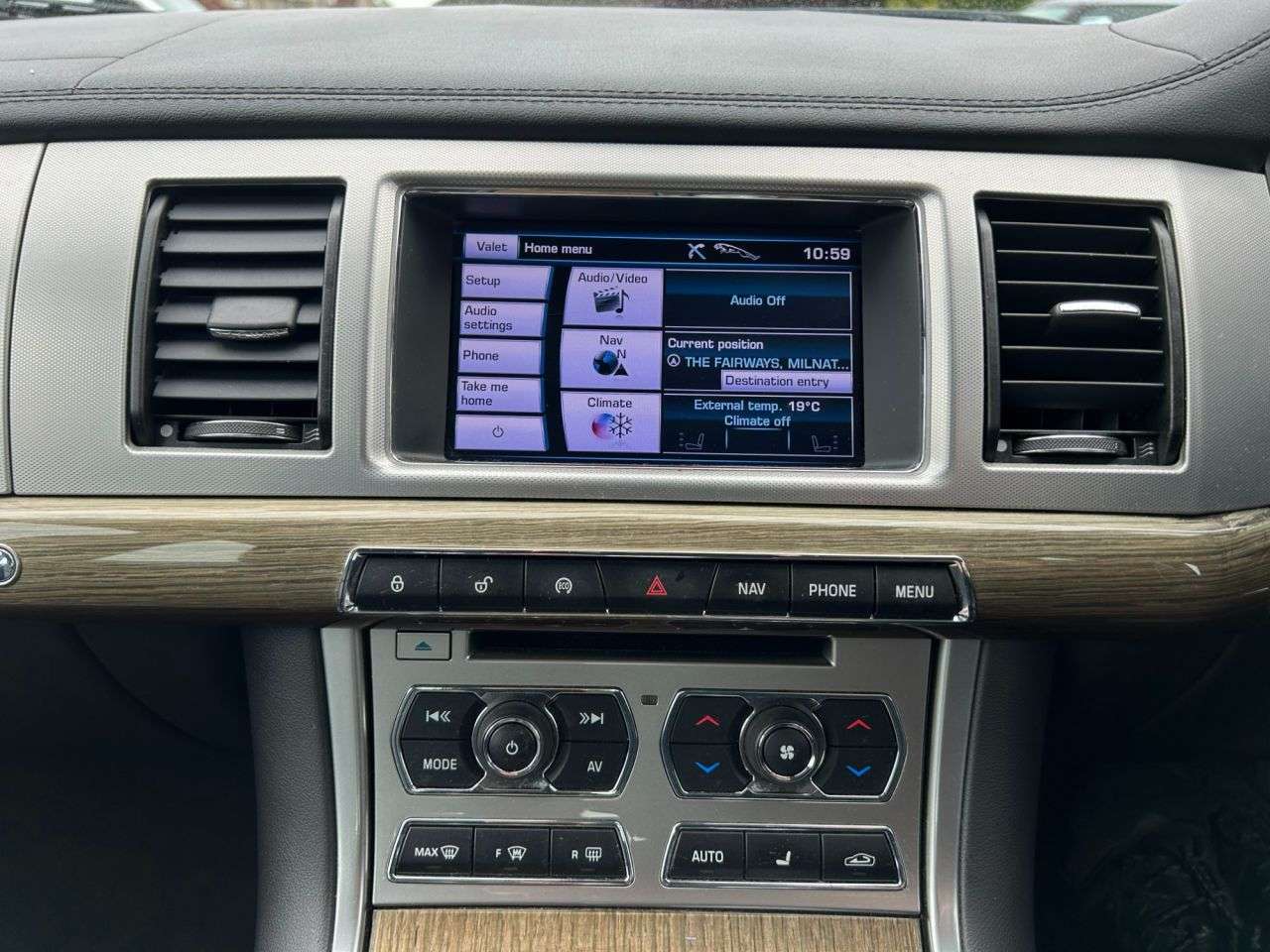 2012 JAGUAR XF 2012 JAGUAR XF