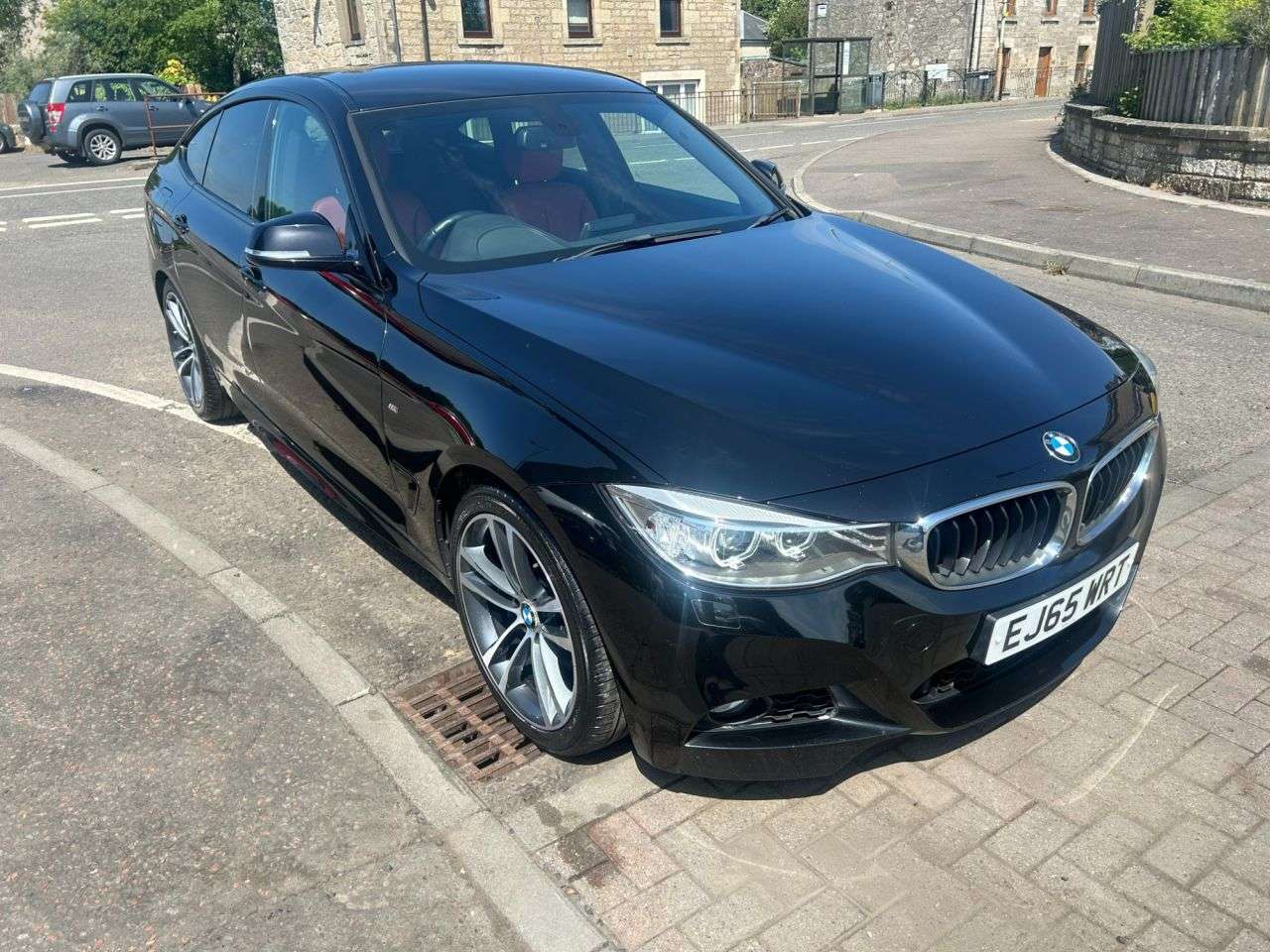 A 2015 BMW 3 SERIES GRAN TURISMO 2.0 320d M Sport GT 5dr Diesel Auto Euro 6 (s/s) (190 ps) A 2015 BMW 3 SERIES GRAN TURISMO 2.0 320d M Sport GT 5dr Diesel Auto Euro 6 (s/s) (190 ps)