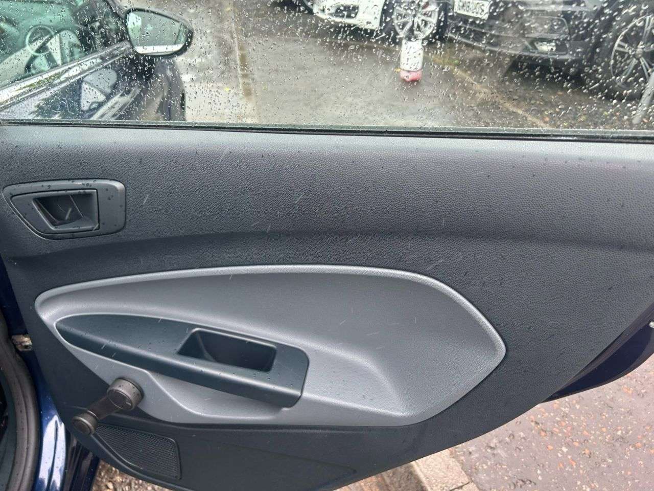 2011 FORD FIESTA 2011 FORD FIESTA