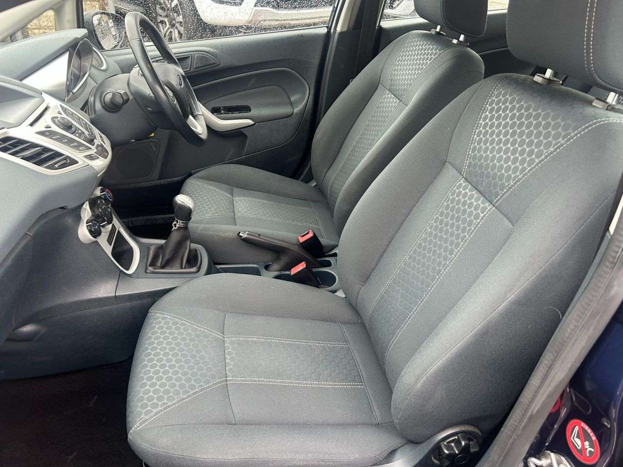 2011 FORD FIESTA 2011 FORD FIESTA