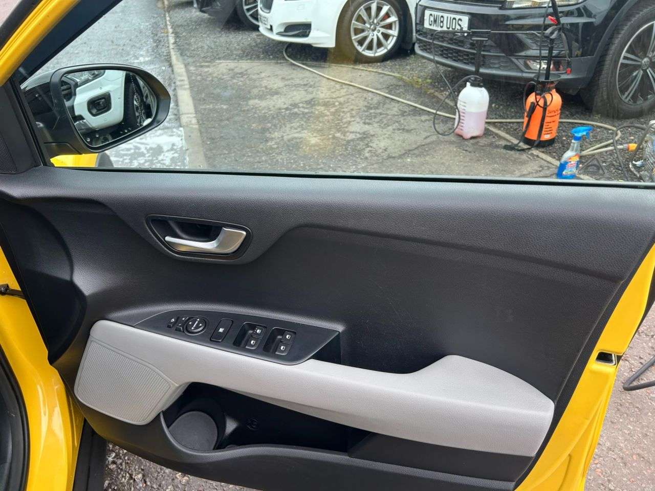 2017 KIA STONIC 2017 KIA STONIC
