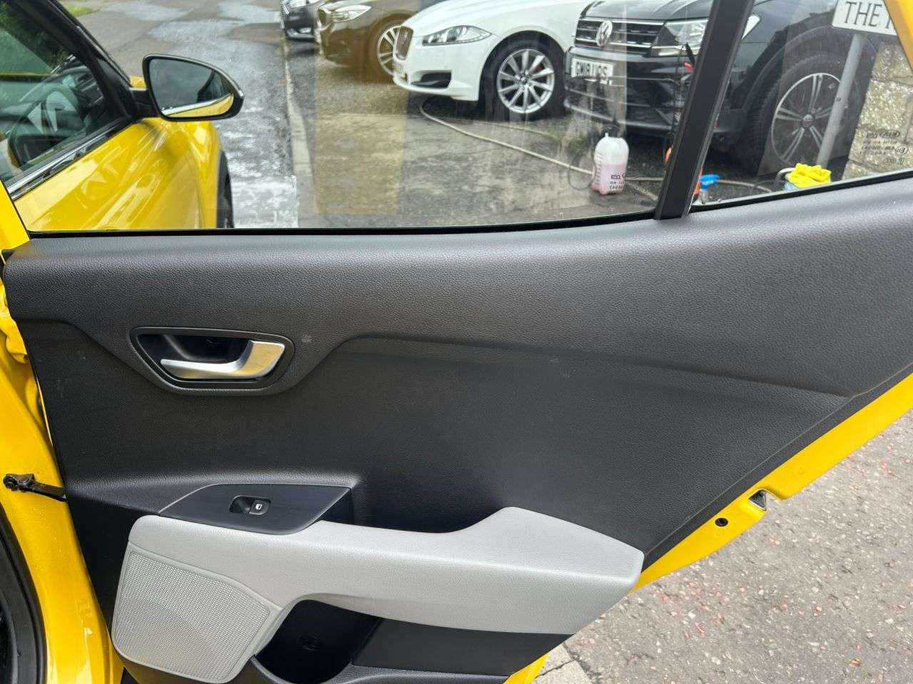 2017 KIA STONIC 2017 KIA STONIC