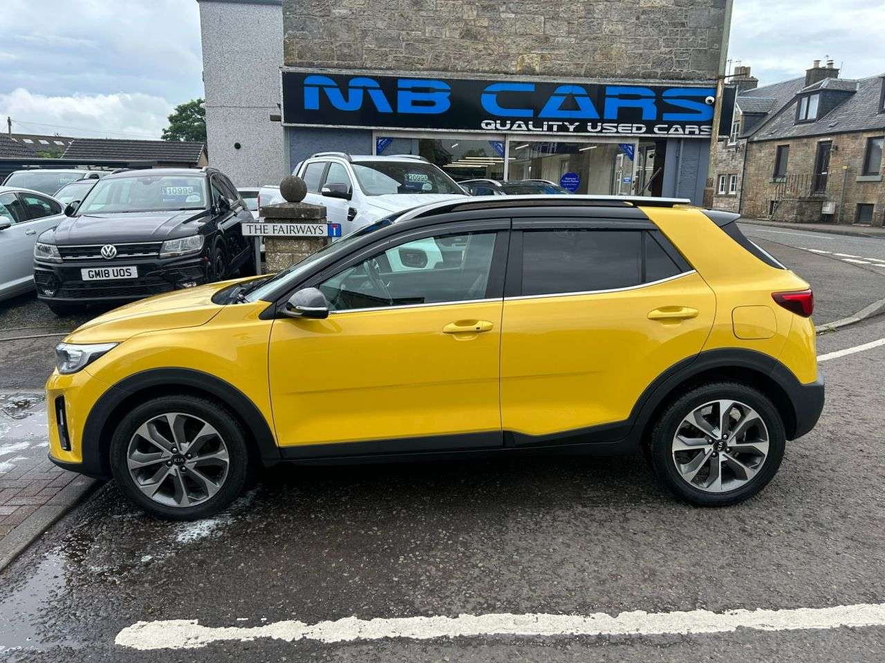 A 2017 KIA STONIC 1.0 T-GDi First Edition SUV 5dr Petrol Manual Euro 6 (s/s) (118 bhp) A 2017 KIA STONIC 1.0 T-GDi First Edition SUV 5dr Petrol Manual Euro 6 (s/s) (118 bhp)