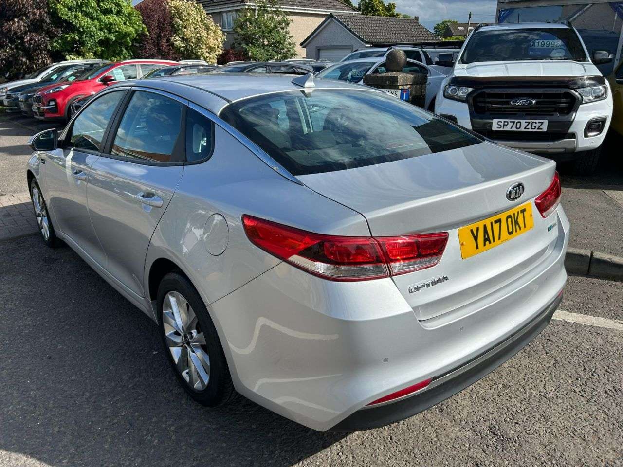 A 2017 KIA OPTIMA 1.7 CRDi 2 Saloon 4dr Diesel Manual Euro 6 (s/s) (139 bhp) A 2017 KIA OPTIMA 1.7 CRDi 2 Saloon 4dr Diesel Manual Euro 6 (s/s) (139 bhp)