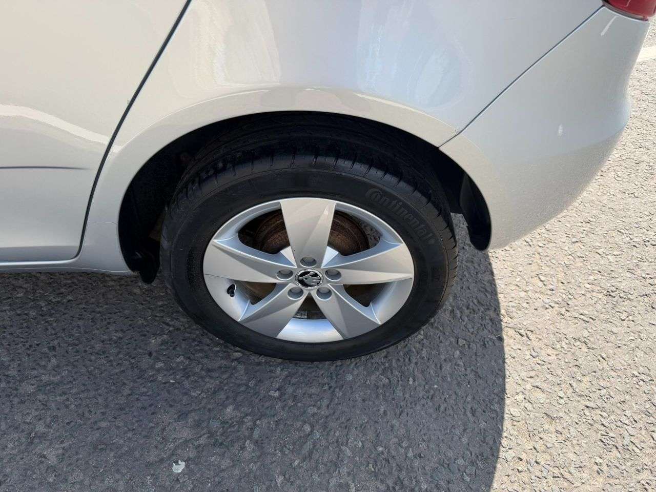 2013 SKODA FABIA 2013 SKODA FABIA