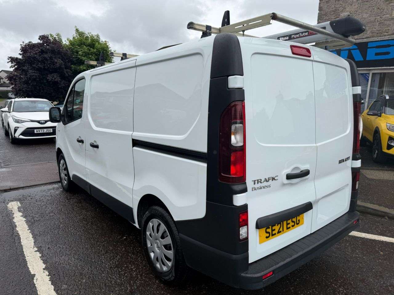 A 2021 RENAULT TRAFIC 2.0 dCi ENERGY 28 Business Panel Van 5dr Diesel Manual SWB Standard Roof Eu A 2021 RENAULT TRAFIC 2.0 dCi ENERGY 28 Business Panel Van 5dr Diesel Manual SWB Standard Roof Eu