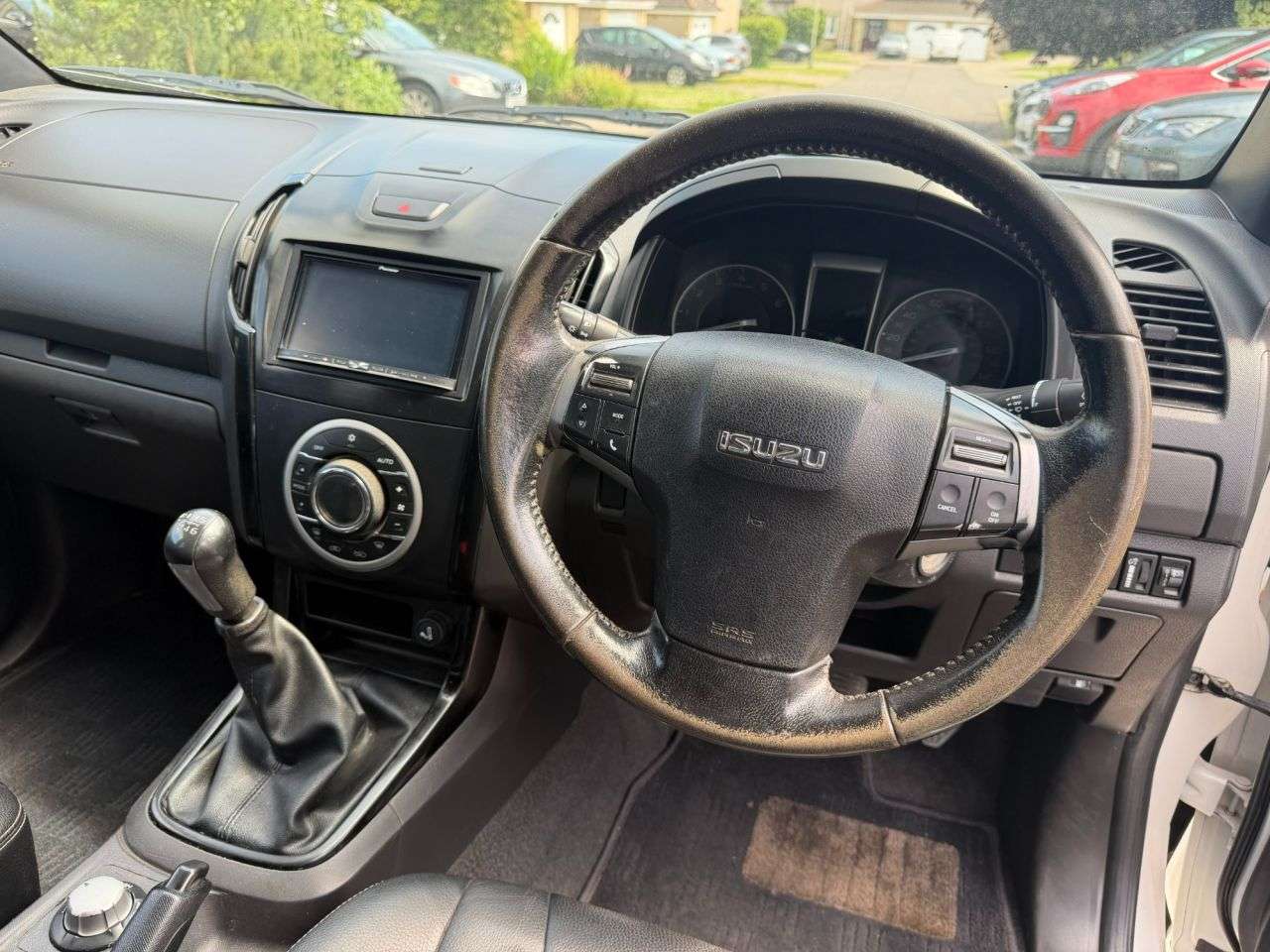 2015 ISUZU D-MAX 2015 ISUZU D-MAX