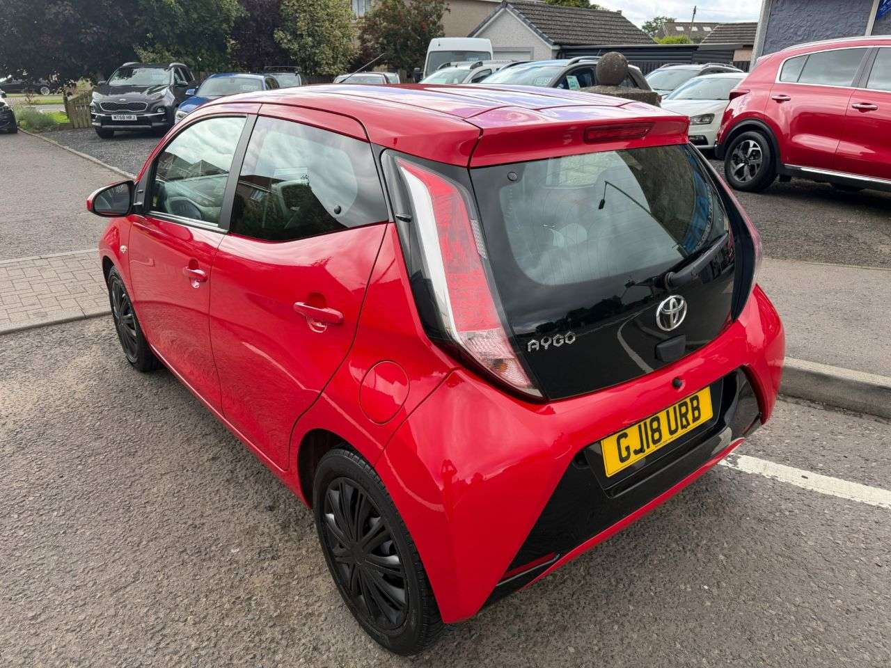 A 2018 TOYOTA AYGO 1.0 VVT-i x-play Hatchback 5dr Petrol Manual Euro 6 (68 ps) A 2018 TOYOTA AYGO 1.0 VVT-i x-play Hatchback 5dr Petrol Manual Euro 6 (68 ps)