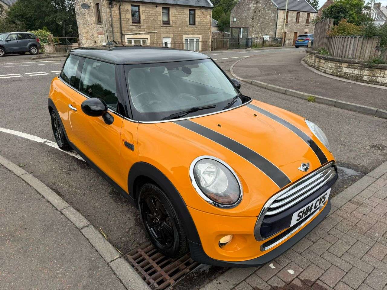 A 2014 MINI HATCH 1.5 Cooper Hatchback 3dr Petrol Manual Euro 6 (s/s) (136 ps) A 2014 MINI HATCH 1.5 Cooper Hatchback 3dr Petrol Manual Euro 6 (s/s) (136 ps)