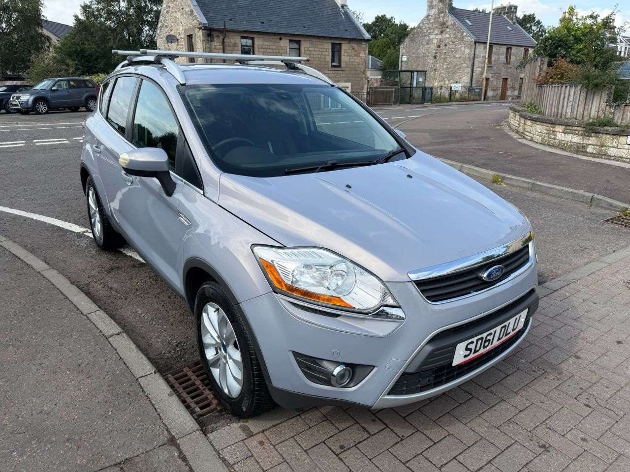 A 2011 FORD KUGA 2.0 TDCi Titanium SUV 5dr Diesel Manual 2WD Euro 5 (140 ps) A 2011 FORD KUGA 2.0 TDCi Titanium SUV 5dr Diesel Manual 2WD Euro 5 (140 ps)