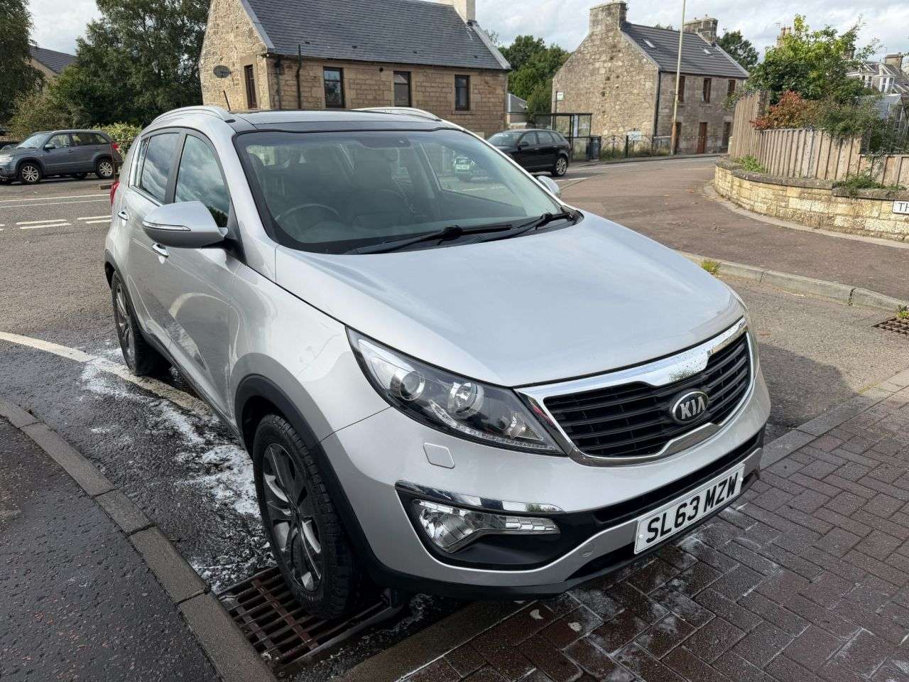 A 2013 KIA SPORTAGE 1.7 CRDi EcoDynamics 3 SUV 5dr Diesel Manual 2WD Euro 5 (s/s) (114 bhp) A 2013 KIA SPORTAGE 1.7 CRDi EcoDynamics 3 SUV 5dr Diesel Manual 2WD Euro 5 (s/s) (114 bhp)