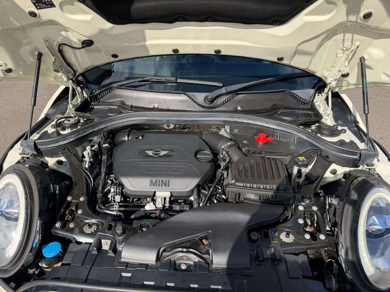 2016 MINI CLUBMAN 2016 MINI CLUBMAN