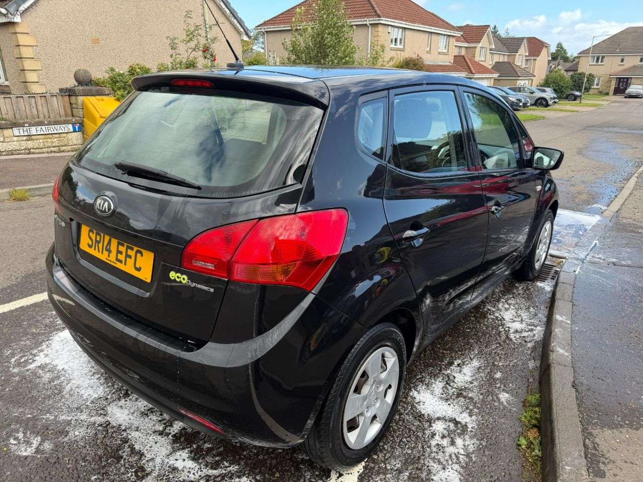 A 2014 KIA VENGA 1.4 EcoDynamics 1 MPV 5dr Petrol Manual Euro 5 (s/s) (89 bhp) A 2014 KIA VENGA 1.4 EcoDynamics 1 MPV 5dr Petrol Manual Euro 5 (s/s) (89 bhp)