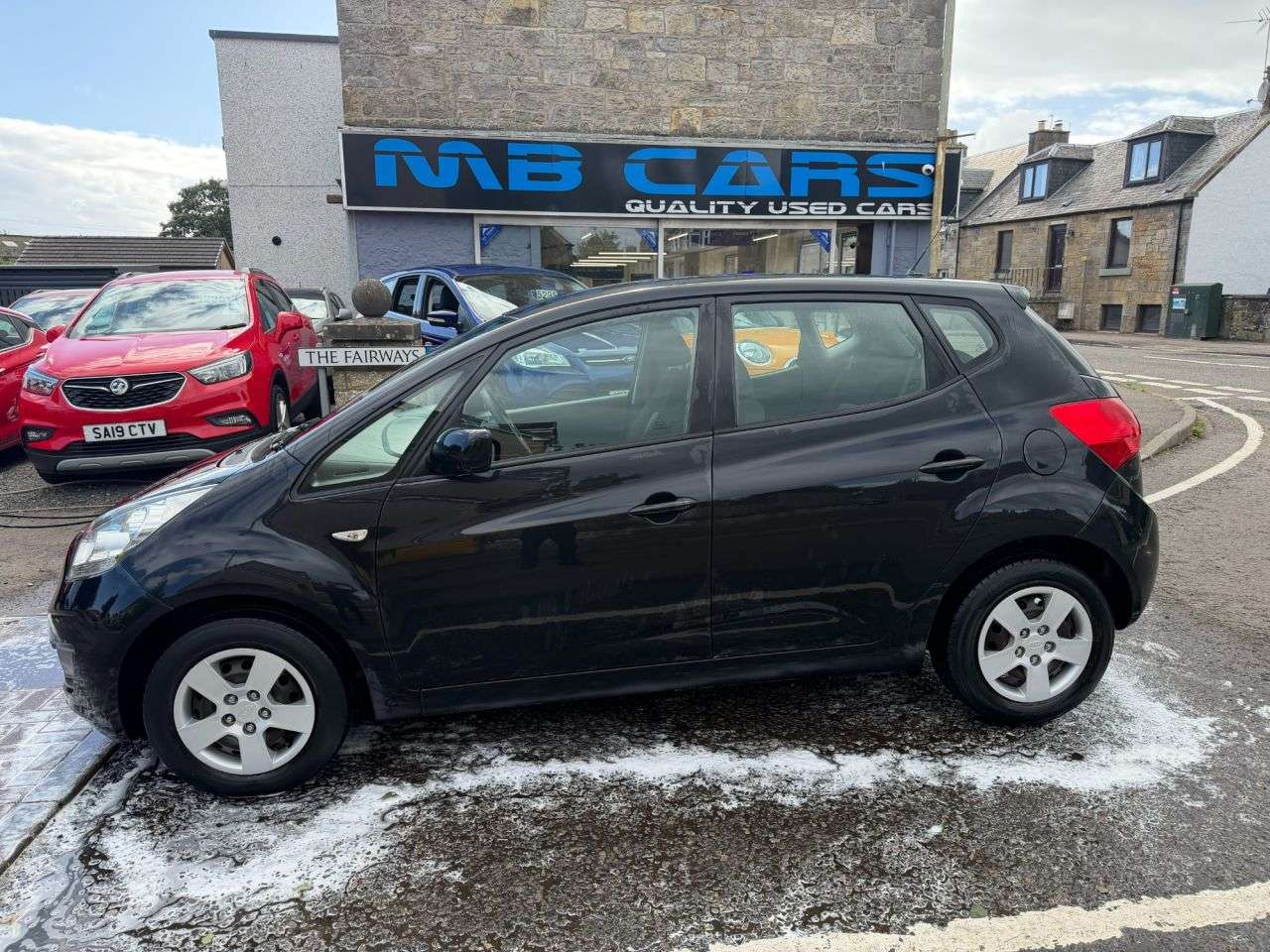 A 2014 KIA VENGA 1.4 EcoDynamics 1 MPV 5dr Petrol Manual Euro 5 (s/s) (89 bhp) A 2014 KIA VENGA 1.4 EcoDynamics 1 MPV 5dr Petrol Manual Euro 5 (s/s) (89 bhp)